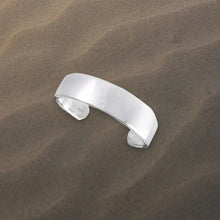 Load image into Gallery viewer, Cigar Band Sterling Silver Adjustable Toe Ring - Tribal Waves Silver